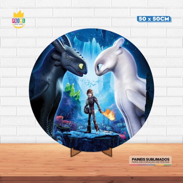 Painel Redondo 3D Como Treinar Seu Dragão Tecido 50cm X 50cm Com Suporte MDF