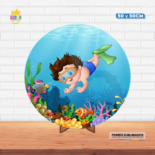 Painel Redondo 3D Mergulhador Aventureiro Tecido 50cm X 50cm Com Suporte MDF