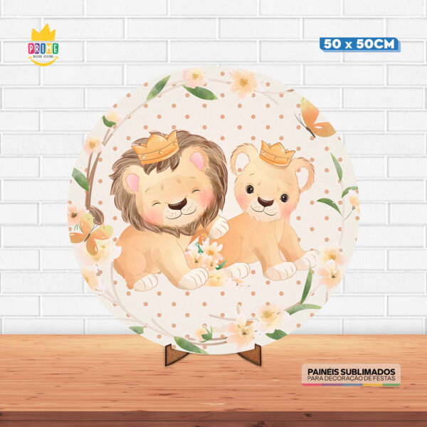 Painel Redondo 3D Leãozinho Tecido 50cm X 50cm Com Suporte MDF